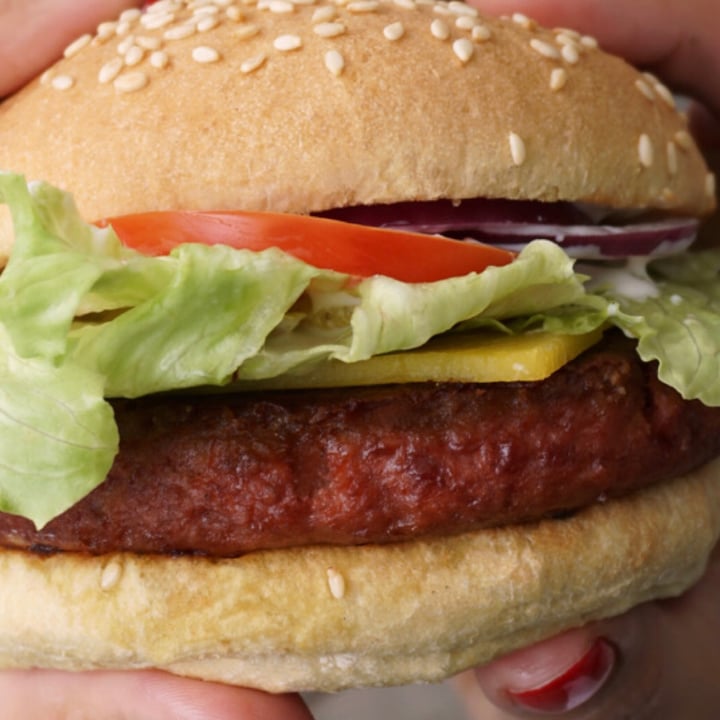 review photo of BurgerFuel Ferrymead Beyond Beleaf Burger shared by @lulueats on 02 Jun 2021 - review