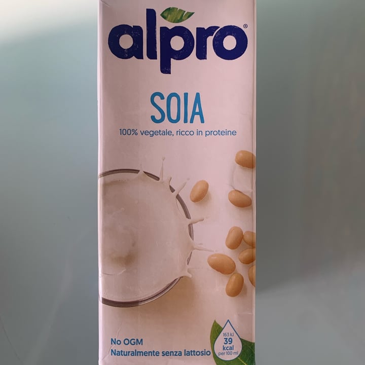 photo of Alpro Latte di soia chilled to perfection shared by @violetsandford on  01 Sep 2022 - review
