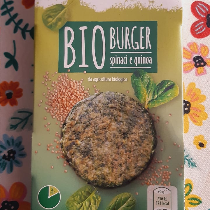 photo of Natura Felice Bio burger spinaci e quinoa shared by @rawnen on  12 May 2022 - review