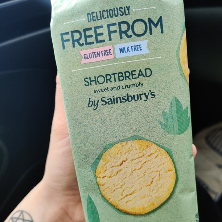 photo of Sainsbury's Shortbread shared by @cr0vegan on  18 Mar 2021 - review