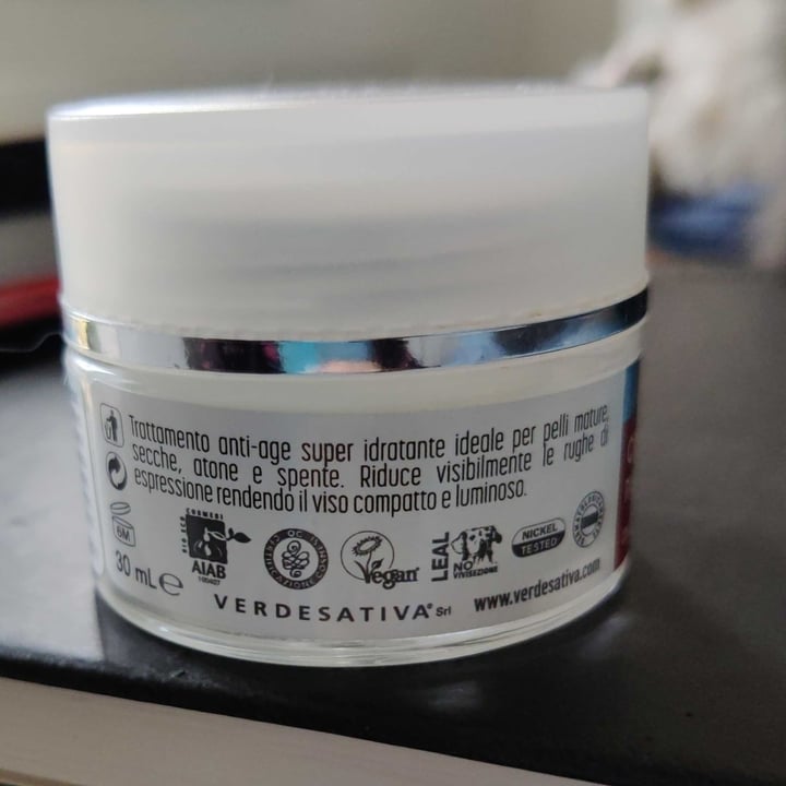 photo of Verdesativa Crema Viso Anti-age Rigenerante Vellutante  shared by @evilpinkitty on  10 Dec 2021 - review