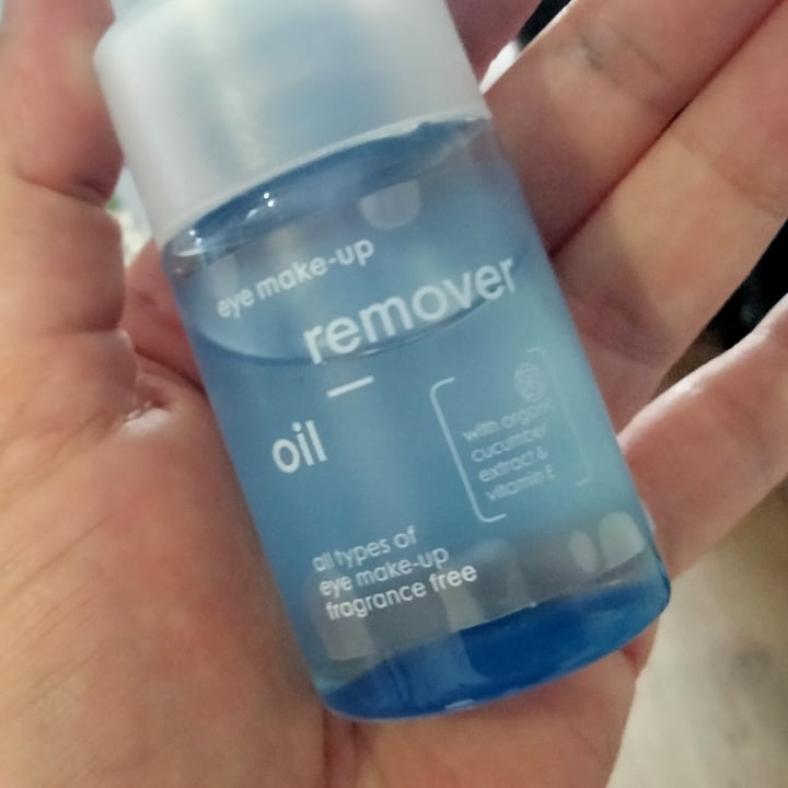 review photo of Hema Sensitive Day cream shared by @cyckel on 27 Sep 2022 - review