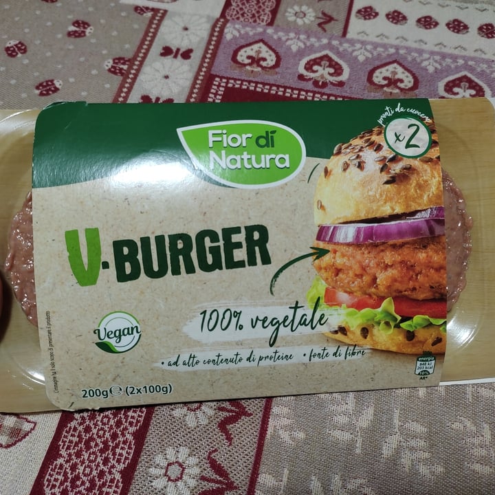 photo of Fior di Natura Burger 100% vegetale shared by @rubiconda on  31 Jan 2022 - review