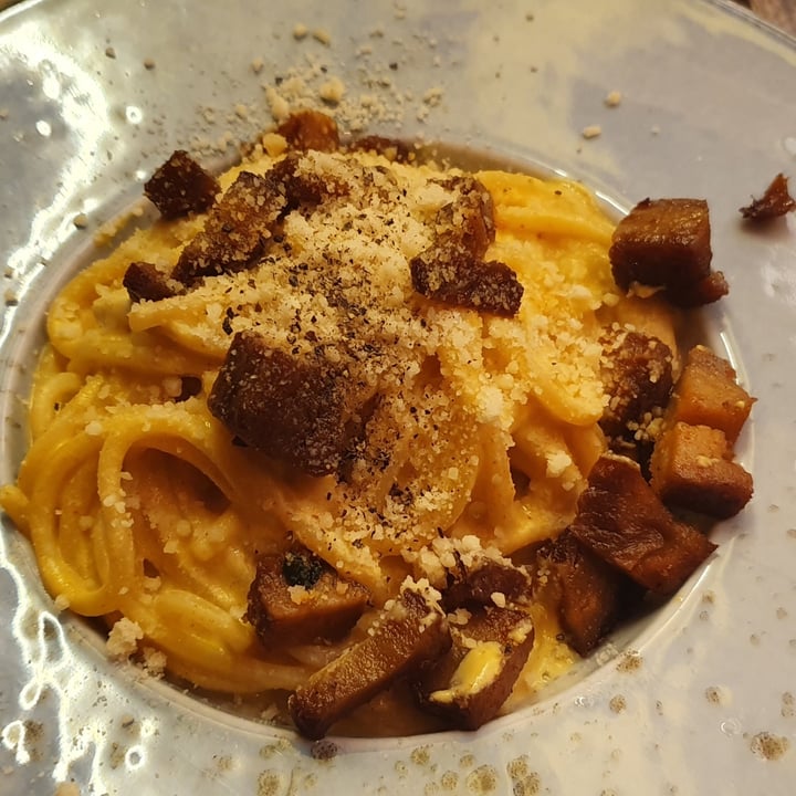review photo of Rifugio Romano Carbonara vegana shared by @michibi on 09 Aug 2022 - review