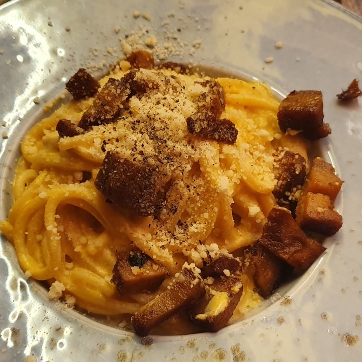 photo of Rifugio Romano Carbonara vegana shared by @michibi on  09 Aug 2022 - review