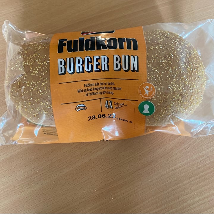 photo of Hatting fuldkorn burger bun shared by @arasnavalp on  14 Jun 2022 - review