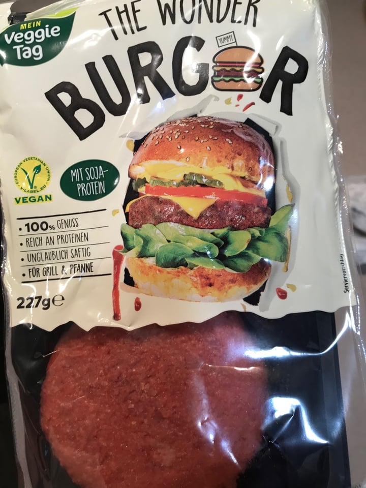 photo of Mein Veggie Tag The Wonder Burger shared by @joamahiques on  12 Mar 2020 - review