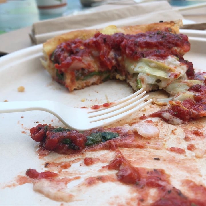 photo of Kitchen 17 Deep Dish “Plant Eater” Pizza shared by @drjennpt on  29 Nov 2021 - review