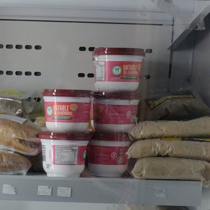 review photo of Felices Las Vacas Queso Untable de Almendras sabor Jamón Serrano shared by @julietallamas on 01 Feb 2022 - review