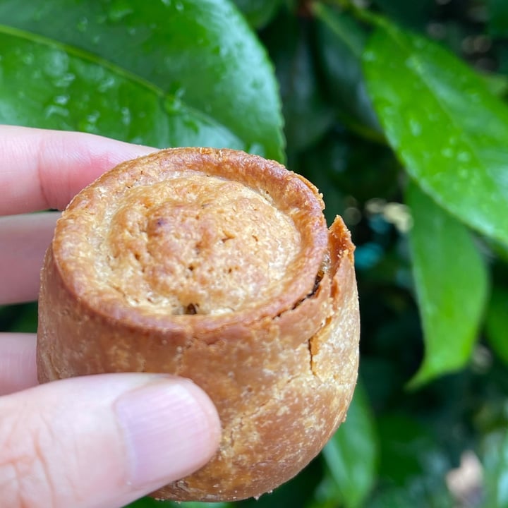photo of Higgidy 4 mini no-pork pies shared by @familywanderful on  14 Jul 2021 - review