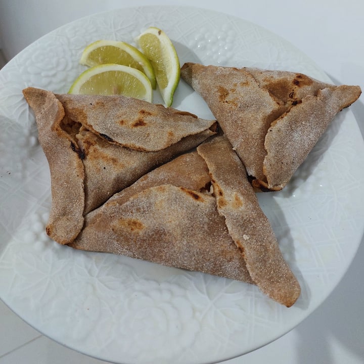 review photo of Herrjes del sabor Empanadas Árabes Veganas shared by @milagrosabrile on 24 Apr 2022 - review