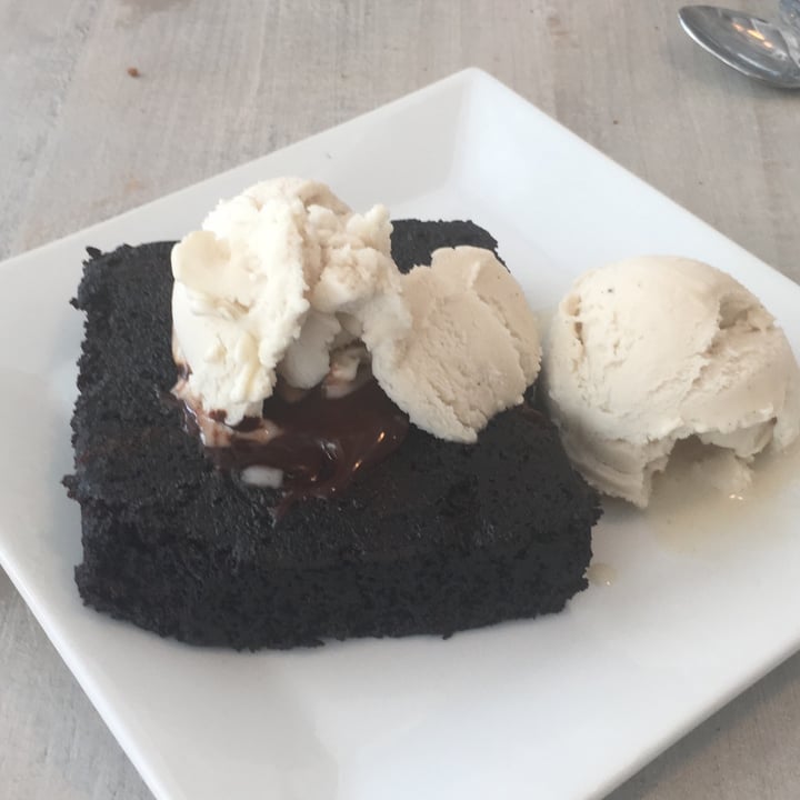 photo of Garden Cafe Woodstock Brownie with Ice Cream shared by @stephnathanson on  25 Jul 2021 - review
