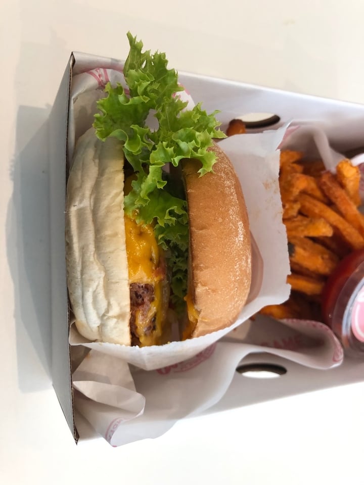 photo of Neat Burger Neat Burger shared by @jamesallnutt on  03 Sep 2019 - review