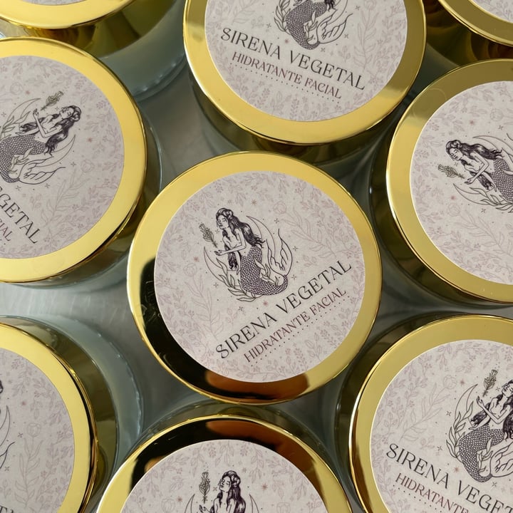 review photo of Sirena vegetal Hidratante Facial shared by @argelmruiz on 30 Apr 2022 - review
