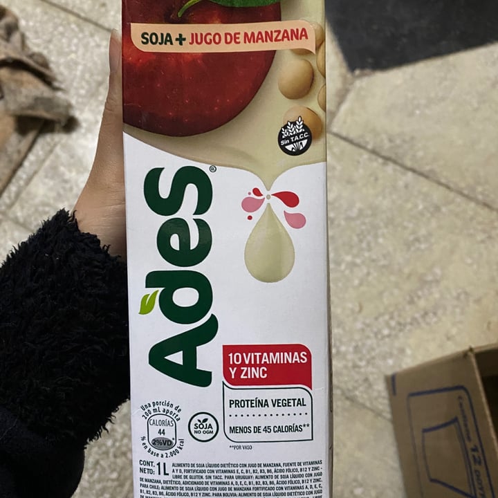 photo of Ades Jugo de Manzana & Soya shared by @alejo7rp on  30 Jul 2021 - review