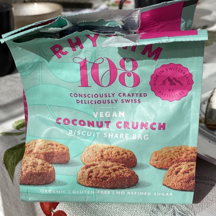 photo of Rhythm 108 Coconut Crunch shared by @lucasigno on  11 Jun 2022 - review