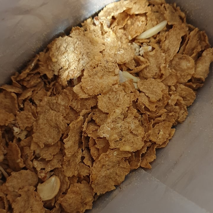 review photo of Bem Natural Cashews, Almonds, Hazelnut And Coconut Cereal shared by @jodipoon on 03 Dec 2021 - review