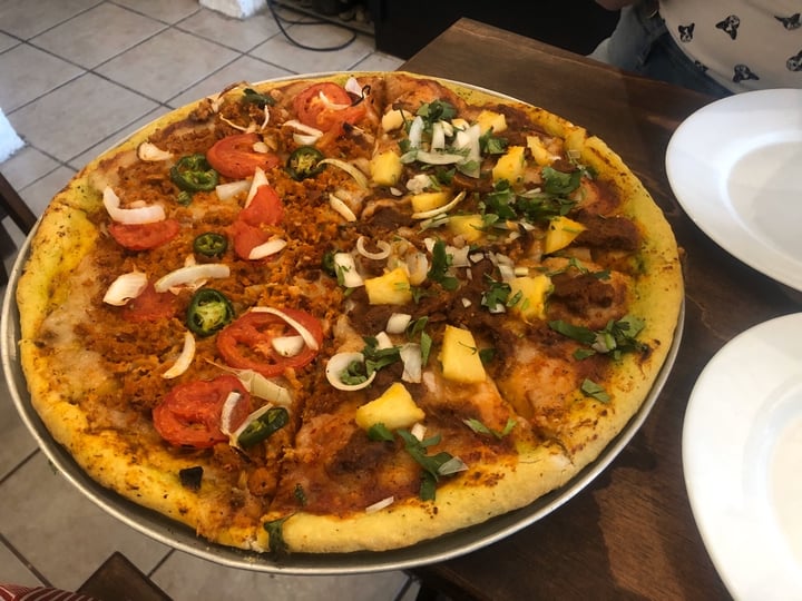 photo of Salvaxe Pizza Jardín Y Pastor shared by @alyy on  25 Nov 2019 - review