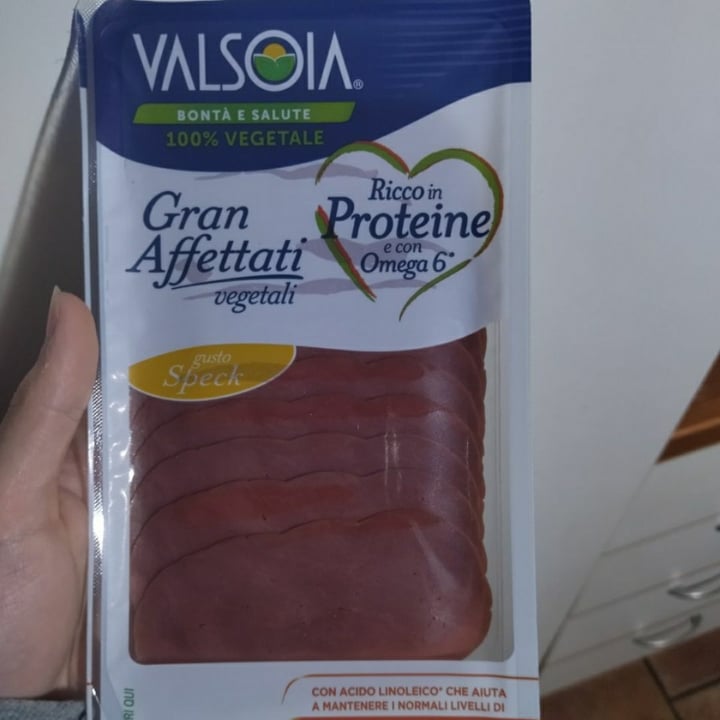photo of Valsoia Gran Affettati Vegetali Gusto Speck shared by @dandelion17 on  05 May 2022 - review