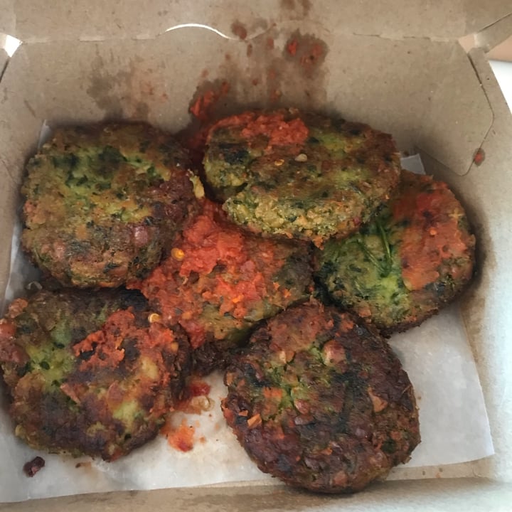 photo of Vegeta Sazón Falafel con salsa shared by @jjazcuello on  16 May 2022 - review