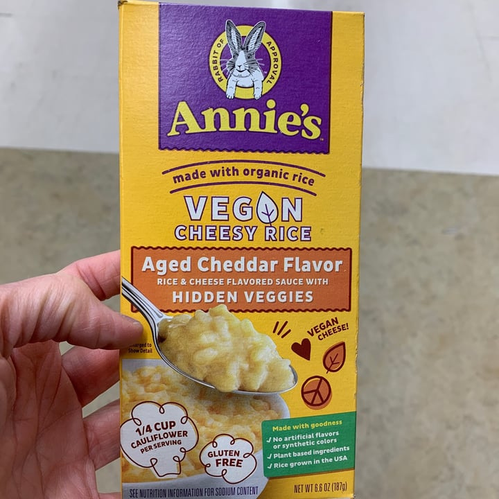 review photo of Annie’s Vegan Cheesy Rice (Aged Cheddar Flavor) shared by @sandyvilletti on 12 Feb 2021 - review