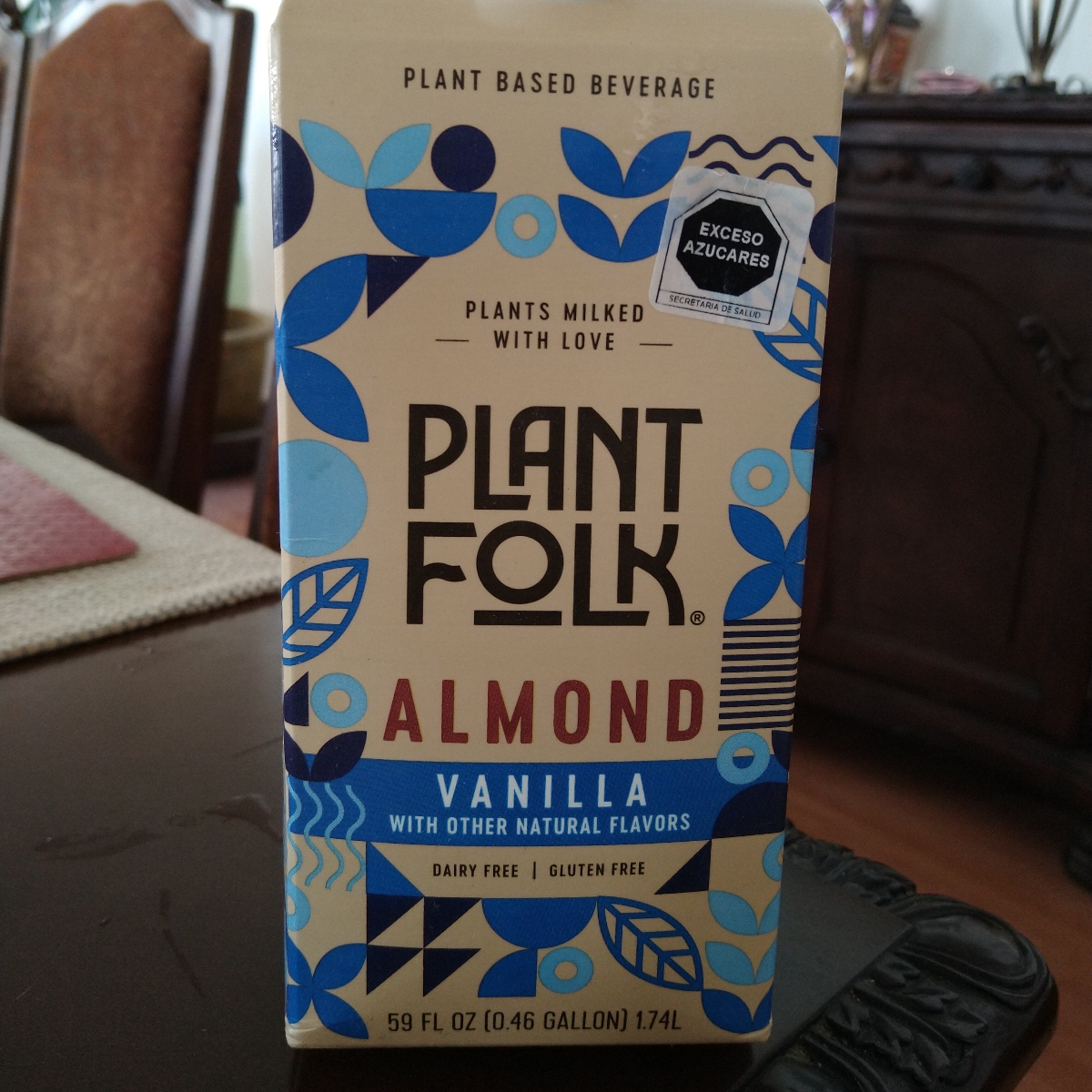Plant folk almond milk