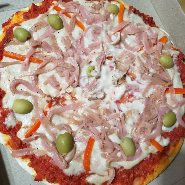 photo of Rico y Suave Pizza Vegana Especial shared by @yukiita on  01 Jul 2021 - review
