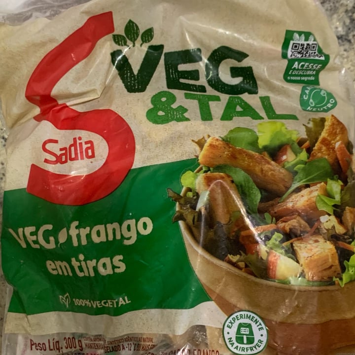 photo of Sadia Veg Frango Desfiado shared by @adri82 on  28 Apr 2022 - review