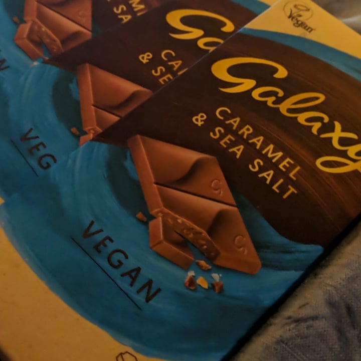 review photo of Galaxy Galaxy Caramel and Sea Salt shared by @bixouz on 04 Nov 2020 - review