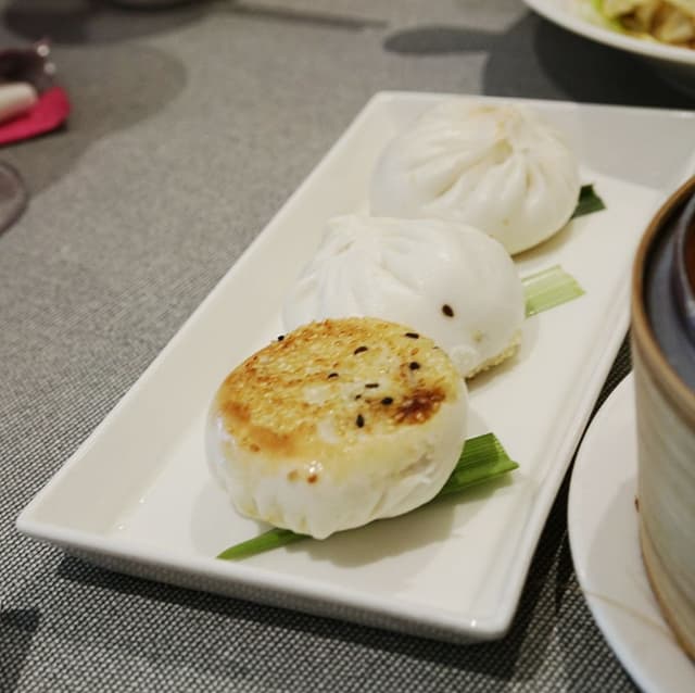 菜肴“Veg BBQ King Mushroom Bun”的照片