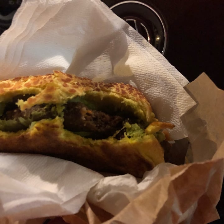 photo of Autogrill wow burger shared by @cbasso on  25 Nov 2022 - review