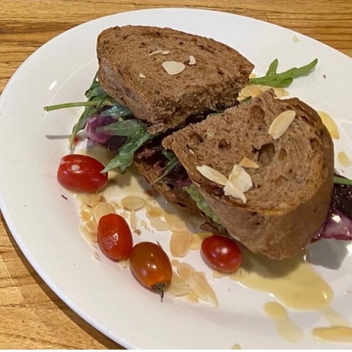 photo of Enso Cafe Beetroot & Walnut Sandwich shared by @janscaz on  21 Mar 2021 - review