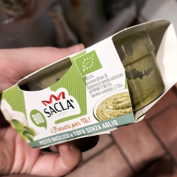 photo of Sacla Pesto tofu e basilico shared by @marshx on  28 Mar 2022 - review