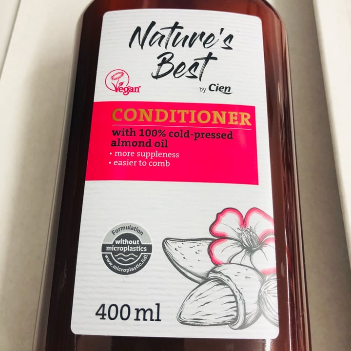 photo of Nature’s best by cien Conditioner with 100% pressed almond oil shared by @juanagilcabrera on  20 Nov 2021 - review