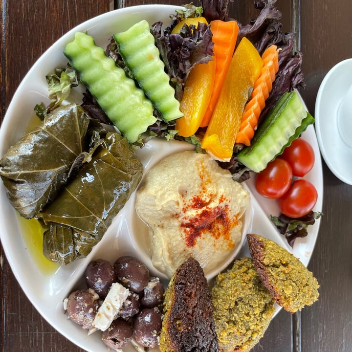 photo of Asher's Corner Cafe @ Ashers Farm Sanctuary The Greek platter shared by @chironix on  04 Aug 2021 - review