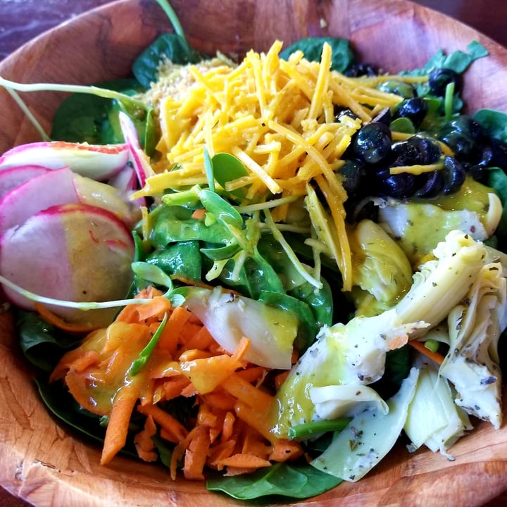 review photo of Lotus Cafe & Juice Bar Spiritual Salad shared by @chickpeaandlotus on 27 Sep 2020 - review