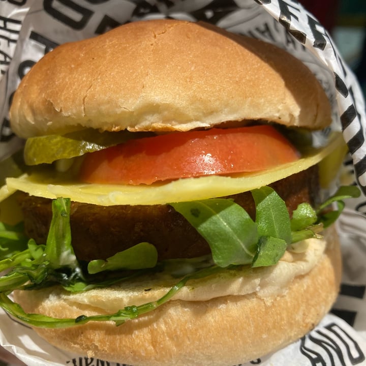 photo of W Cafe Vegan Burger shared by @meganlockey on  06 Aug 2022 - review
