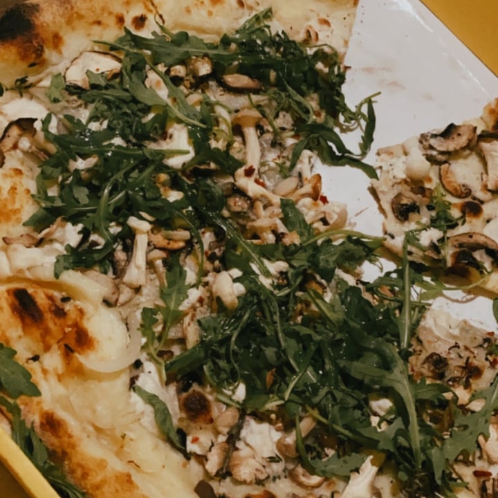 review photo of KYND COMMUNITY Truffle Mushroom Pizza shared by @andreaap on 03 Jul 2021 - review