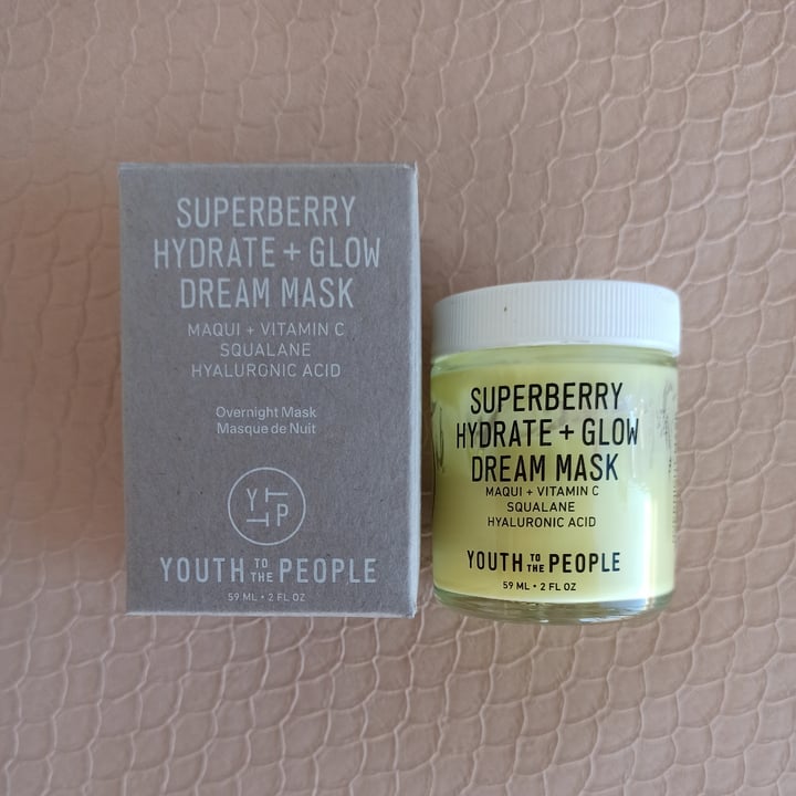 photo of Youth To The People Superberry Hydrate + Glow Dream Mask shared by @saramar on  20 Oct 2020 - review