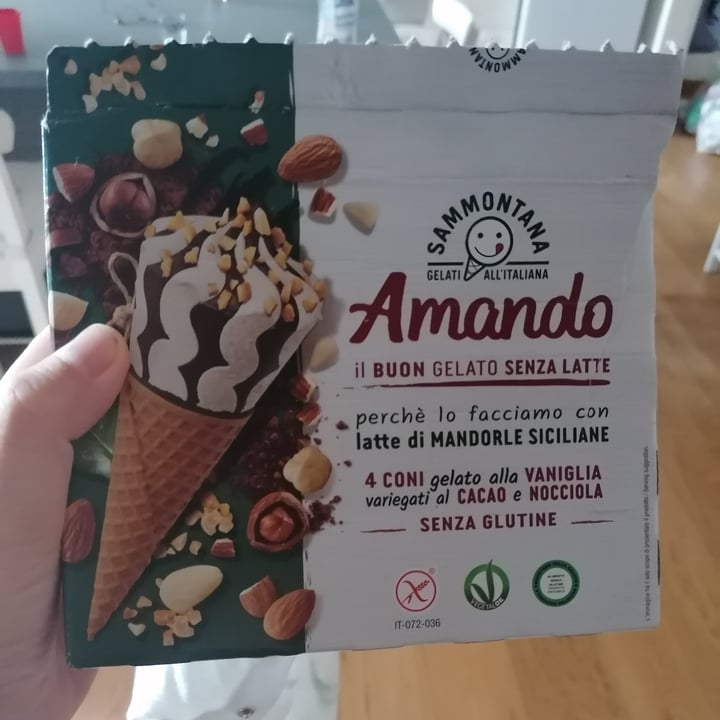 review photo of Sammontana Cono Amando nocciola shared by @yesiam on 03 Sep 2022 - review
