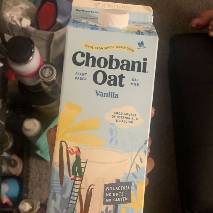 photo of Chobani Oat Milk - Vanilla shared by @prettybbzia on  05 Sep 2022 - review