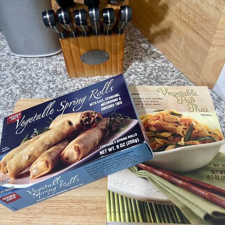 review photo of Trader Joe's Vegetable Pad Thai shared by @my3lovesmdd on 15 Oct 2022 - review