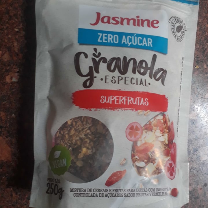 photo of Jasmine Granola Especial Superfrutas shared by @perrenoud on  14 Sep 2021 - review