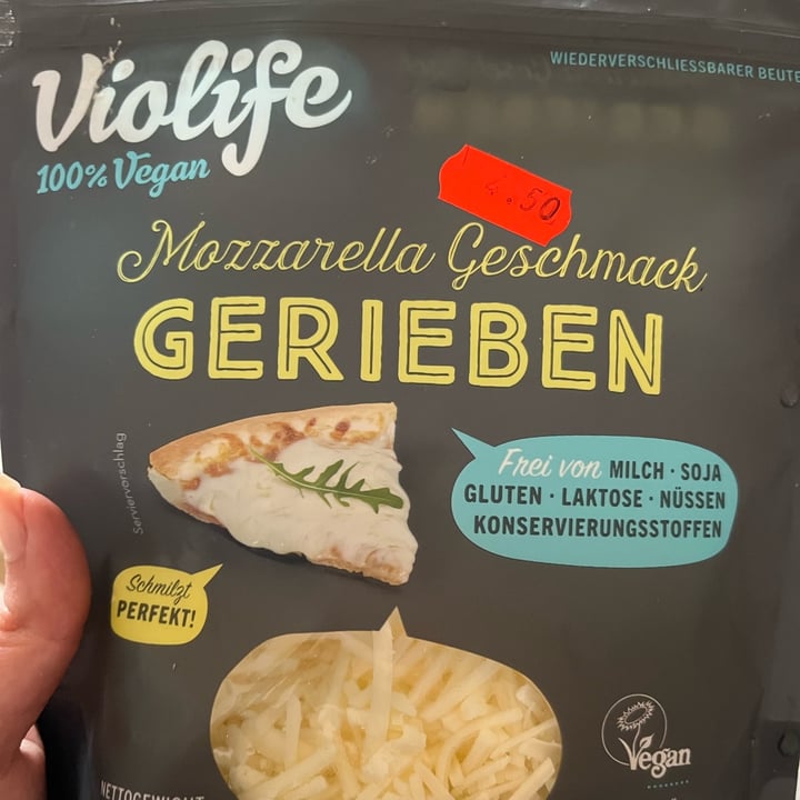 photo of Violife Mozzarella Geschmack Gerieben shared by @ambra95 on  04 Feb 2022 - review
