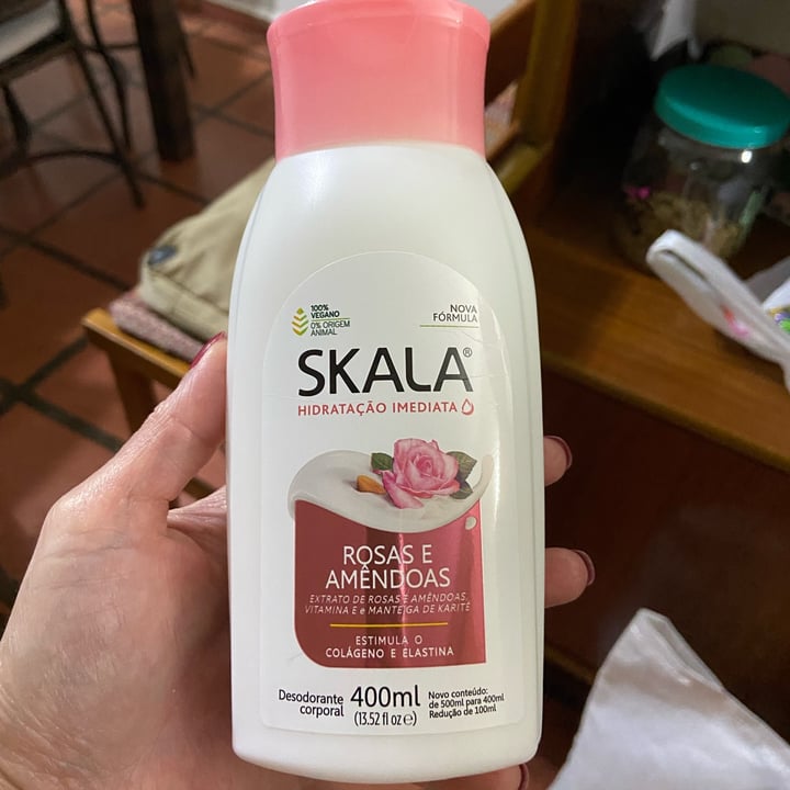 photo of Skala Creme Corporal shared by @katiatrotta on  01 Jan 2022 - review