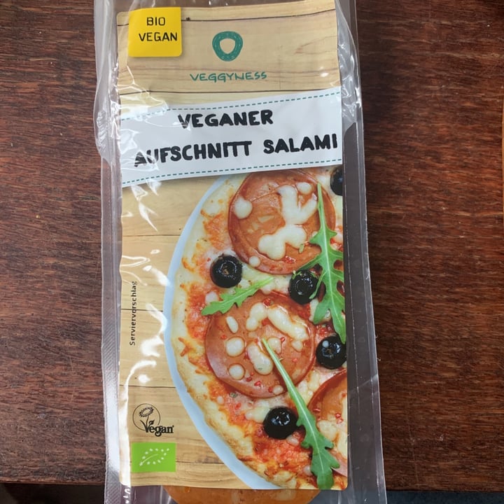 photo of Veggyness Veganer Salami Aufschnitt shared by @abaum on  05 May 2021 - review