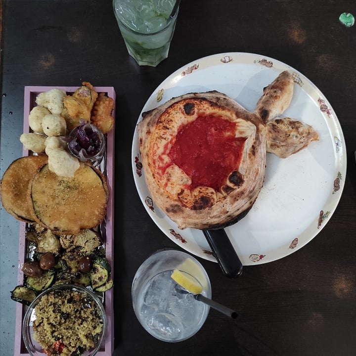 photo of Wonder pizza e poco più Aperitivo Vegano shared by @matisvegli on  26 Apr 2022 - review