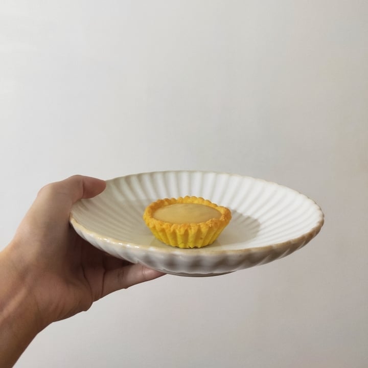 photo of nomVnom Bistro Original Vegan Egg Tart shared by @xueqi on  13 Aug 2020 - review
