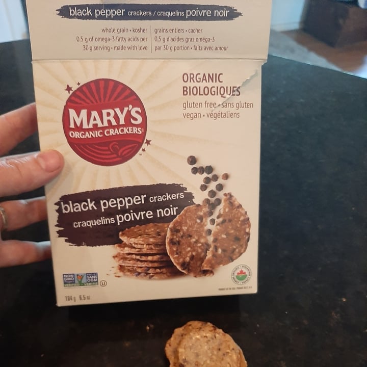 photo of Mary’s organic crackers Black Pepper shared by @fitzroyandfae on  24 Jul 2021 - review