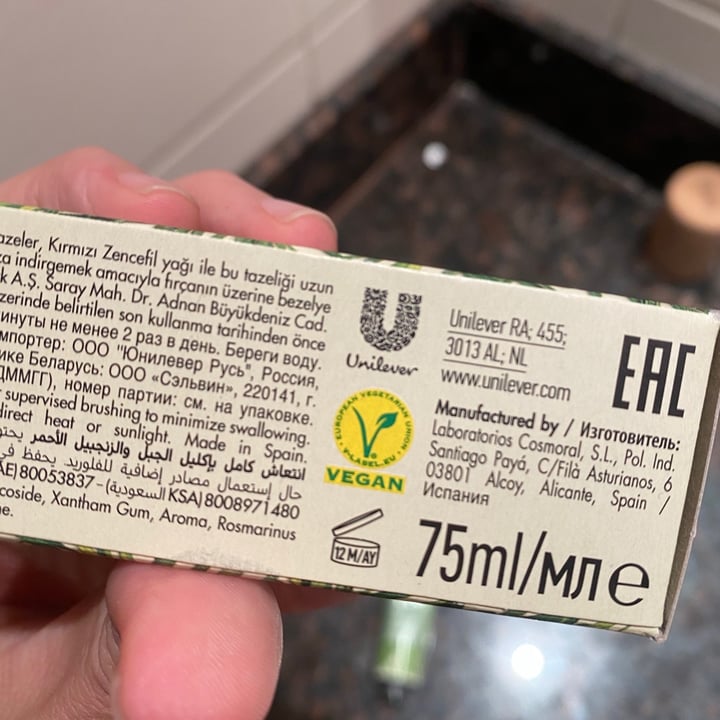 review photo of Love Beauty and Planet Rosemary and ginger toothpaste shared by @giasays on 08 Jun 2020 - review